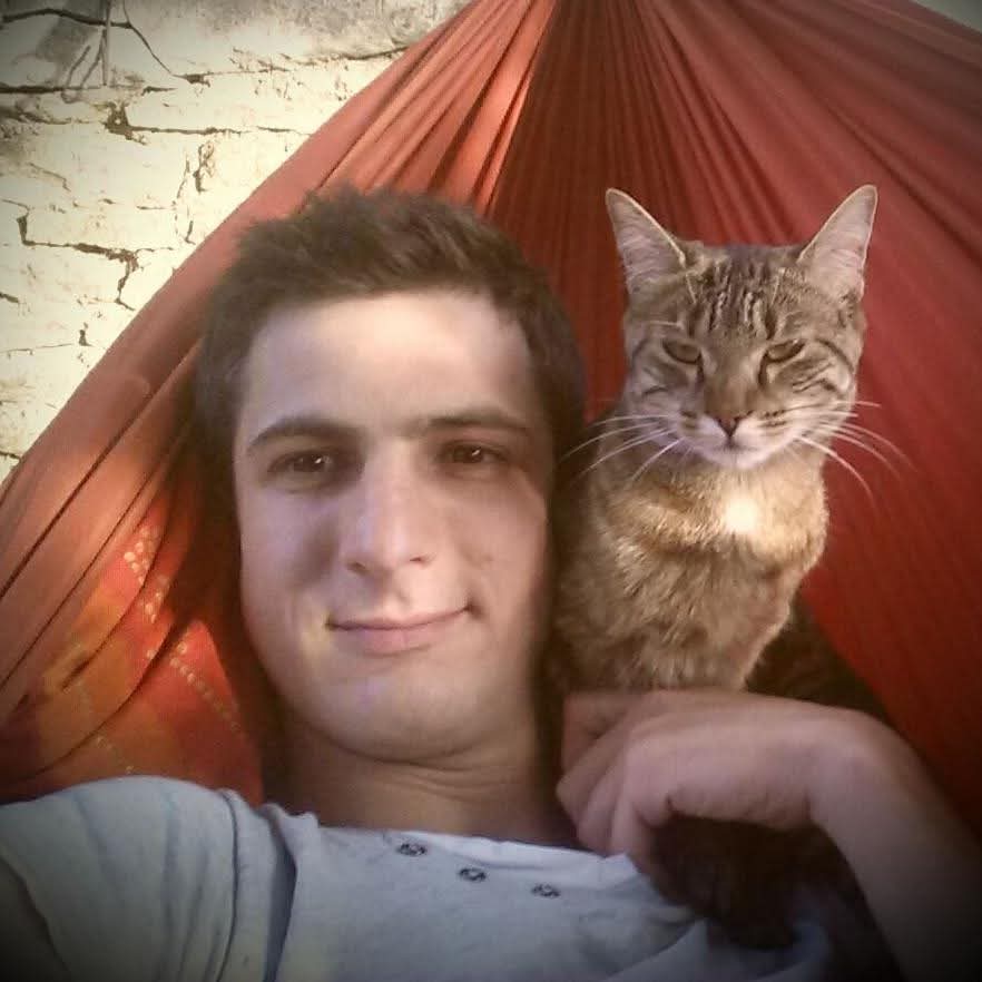 Profil de Arone, 29 ans, Gay mec à Corbeyrier (Vaud)