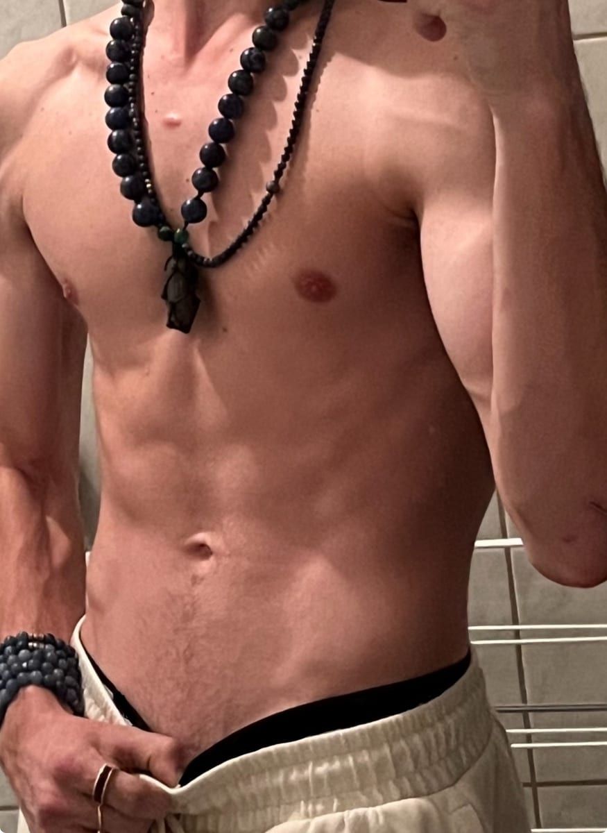 Profil de Raphaël, 23 ans, Gay mec à Agra (Tessin)