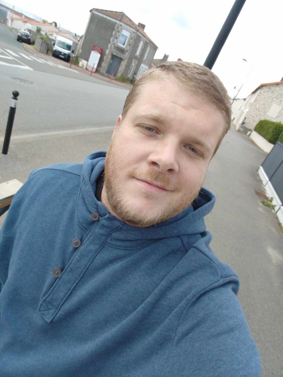 Profil de Vahe, 42 ans, Gay mec à Vira (Gambarogno) (Tessin)