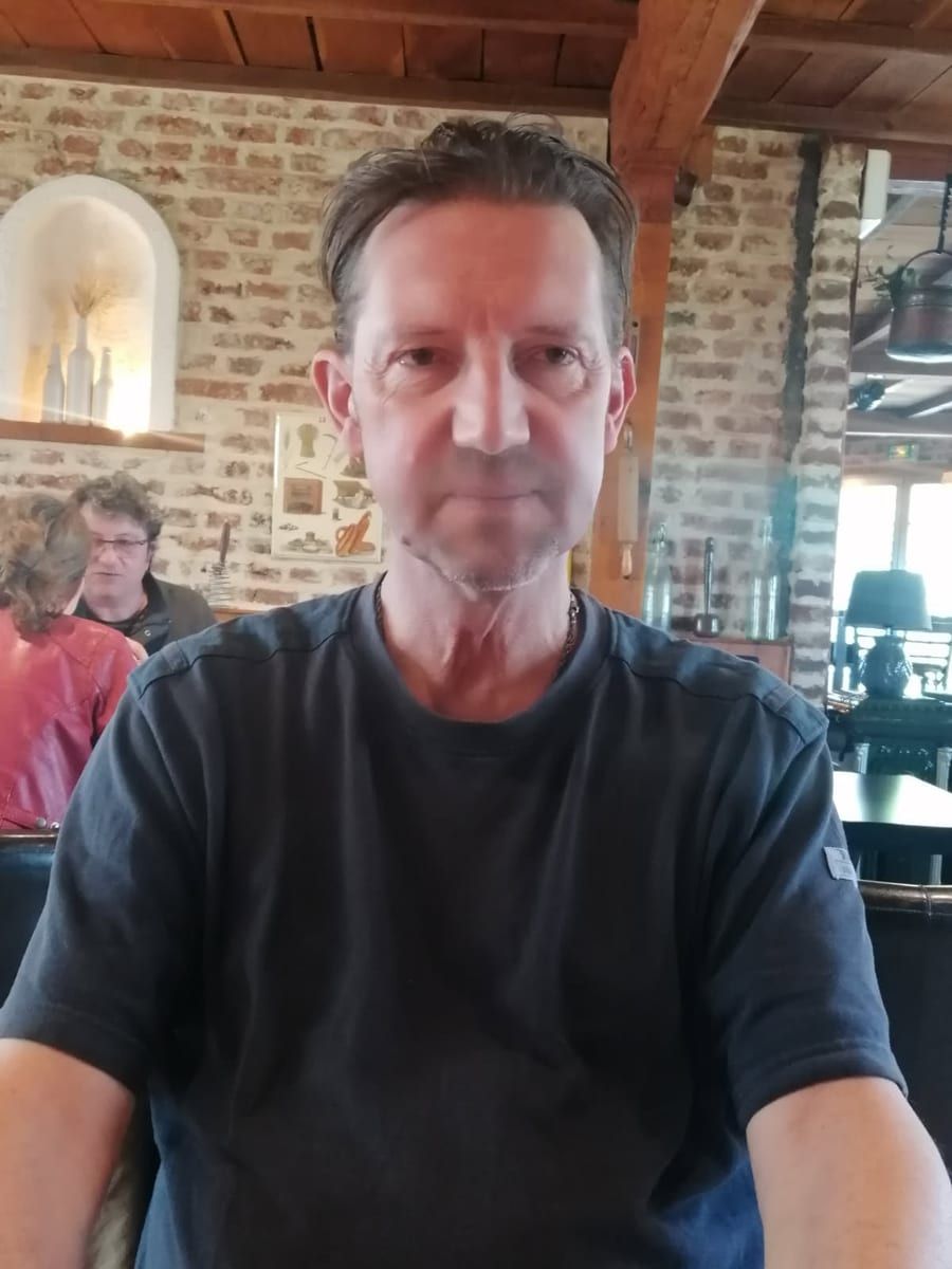 Profil de Karsten, 22 ans, Gay mec à Aigle (Vaud)