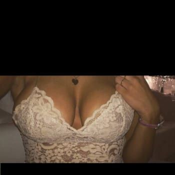 Carmelita - Gay mec à Braggio Profil de Carmelita, 35 ans, Gay mec à Braggio (Grisons)