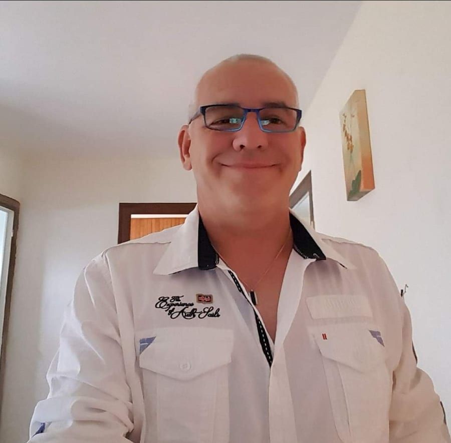 Afif - Gay mec à Zignau Profil de Afif, 44 ans, Gay mec à Zignau (Grisons)