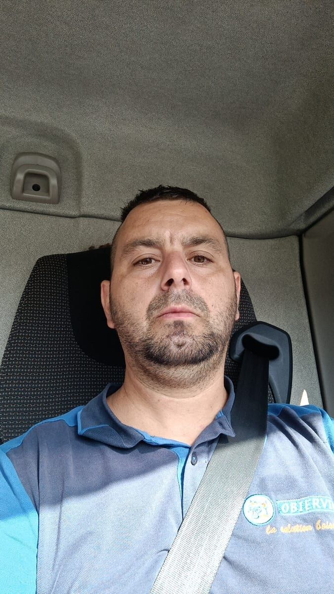 Profil de Youry, 25 ans, Gay mec à Langendorf (Soleure)
