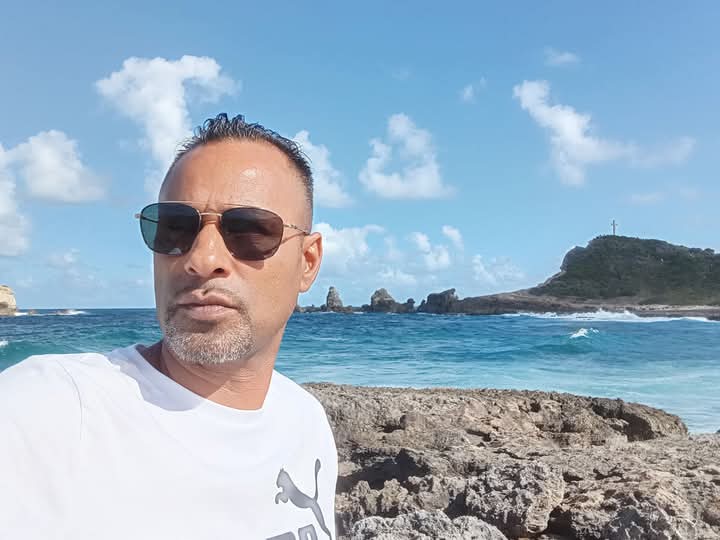 Profil de Adelino, 41 ans, Gay mec à Bisisthal (Uri)