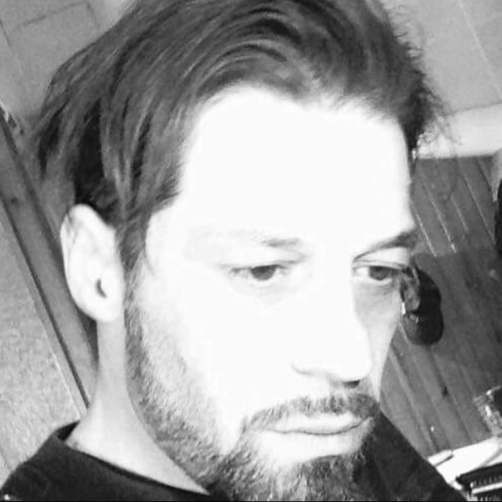 Yasin - Gay mec à Mathon Profil de Yasin, 22 ans, Gay mec à Mathon (Grisons)