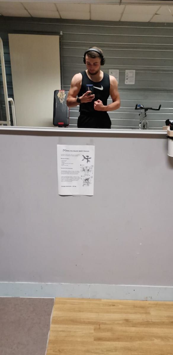Profil de Adame, 33 ans, Gay mec à Villars-sur-Fontenais (Jura)