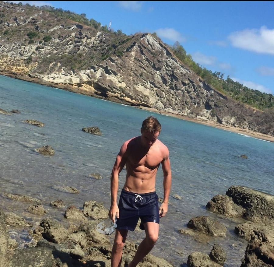 Belgacem - Gay mec à Root Profil de Belgacem, 26 ans, Gay mec à Root (Lucerne)