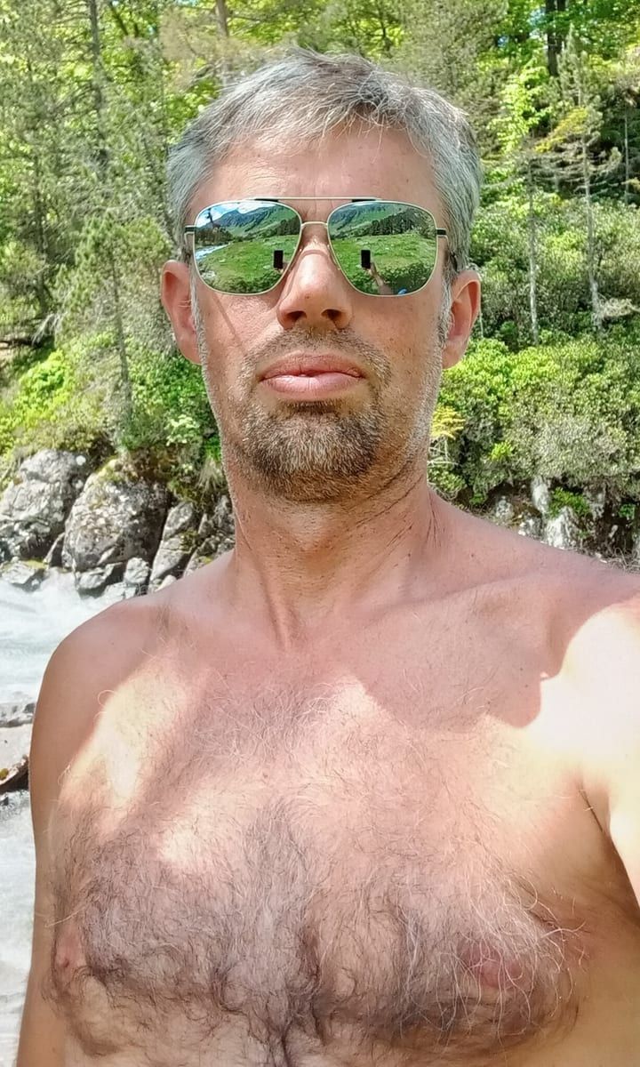 Profil de Hiram, 42 ans, Gay mec à Vicques (Jura)
